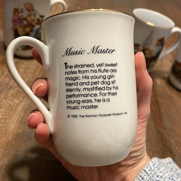 Norman Rockwell Mug Set - Picture 3 of 7